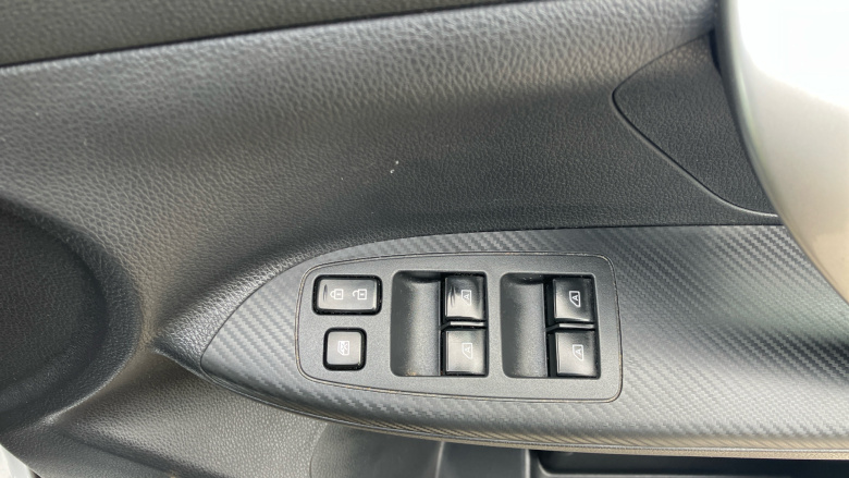 Mitsubishi Eclipse Cross 1.5 Exceed 5dr CVT 4WD Petrol Hatchback